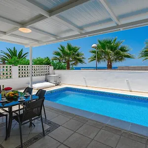 wonderful-villa-in-sueo-azul-with-private-pool.in-canary-islands.com/